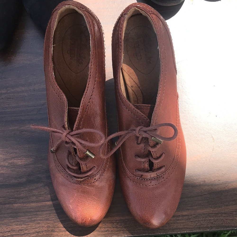 Vintage Style Leather Clark’s Platform Heels
